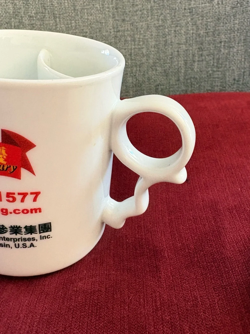 Never Use Ceramic Tea Mug with Built-in Filter and Lid - Hsu's Ginseng